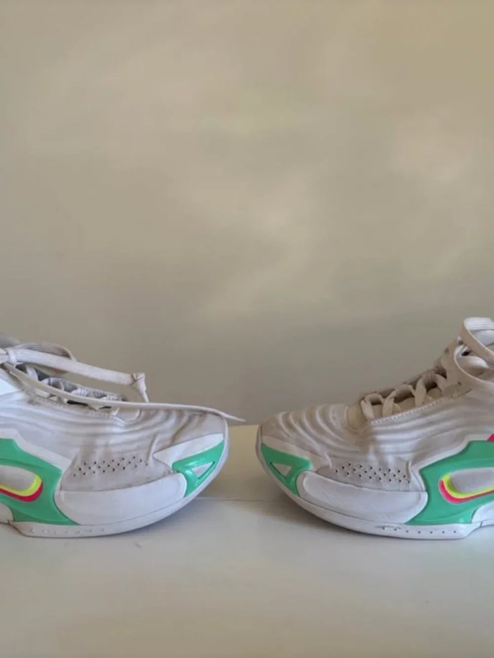 Nike Jordan Luka 3 GS Photo Finish Youth Basketball Hoopers Shoes (Size 6Y)